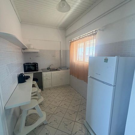 Villa Agia Aikaterini Amoudi Buitenkant foto