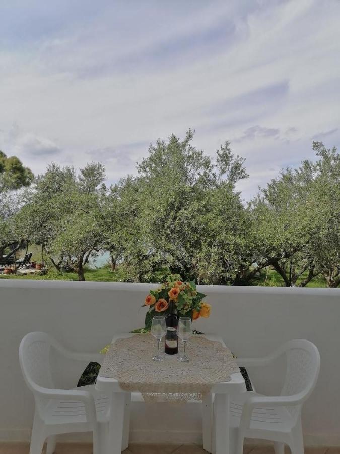 Villa Agia Aikaterini Amoudi Buitenkant foto