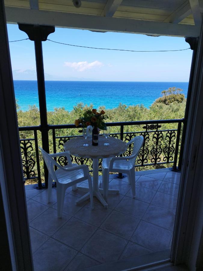 Villa Agia Aikaterini Amoudi Buitenkant foto