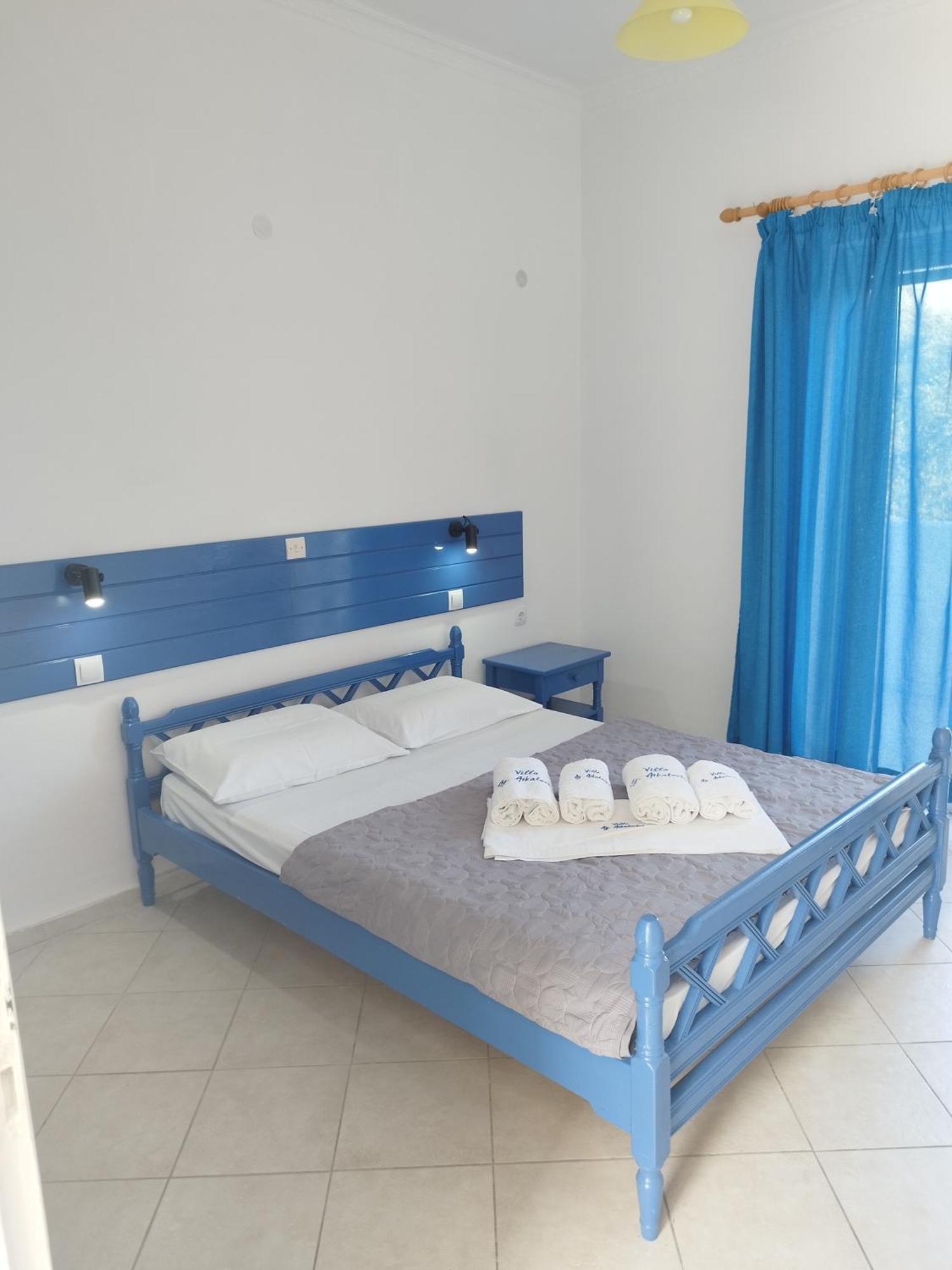 Villa Agia Aikaterini Amoudi Buitenkant foto