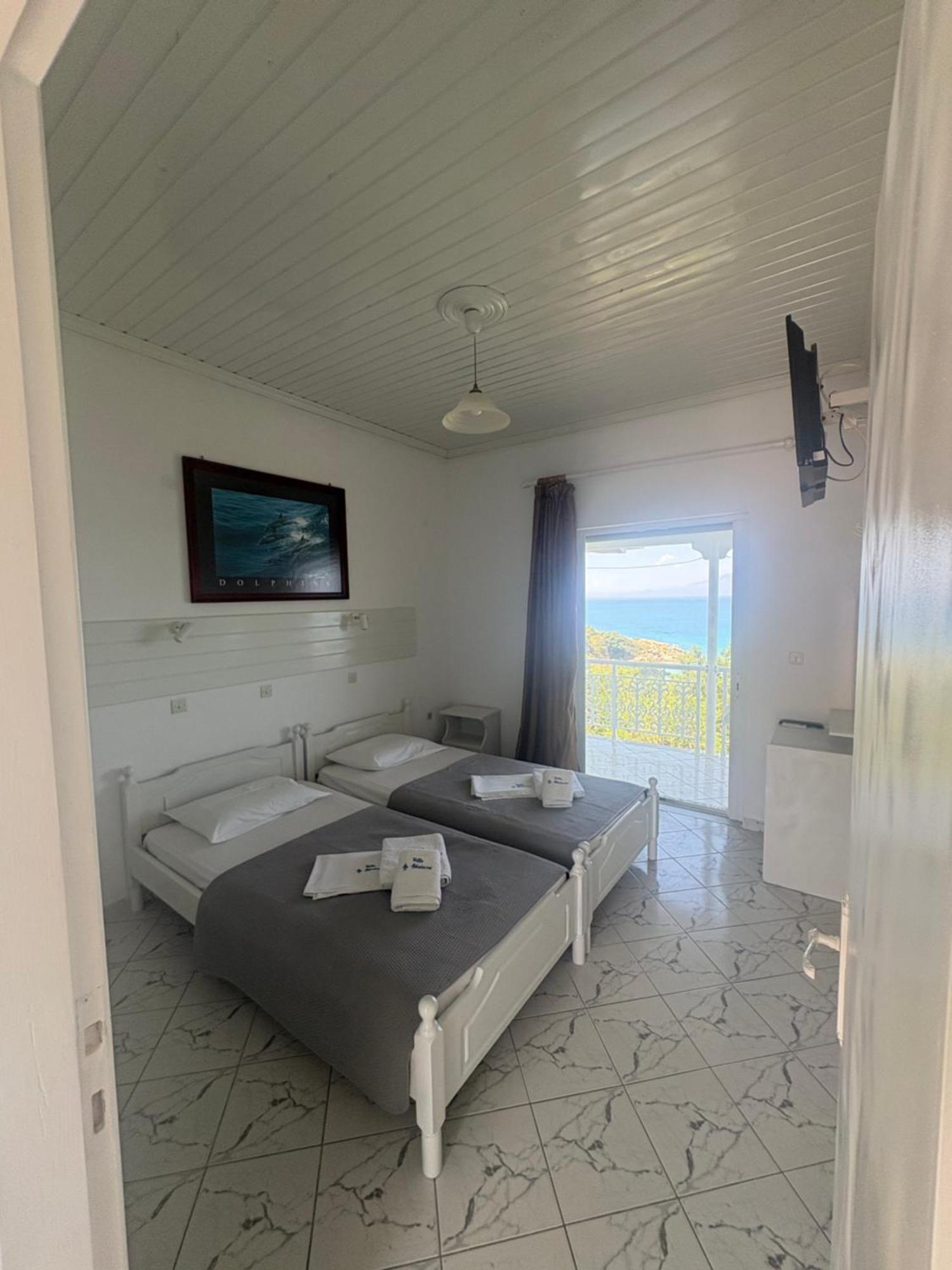 Villa Agia Aikaterini Amoudi Buitenkant foto