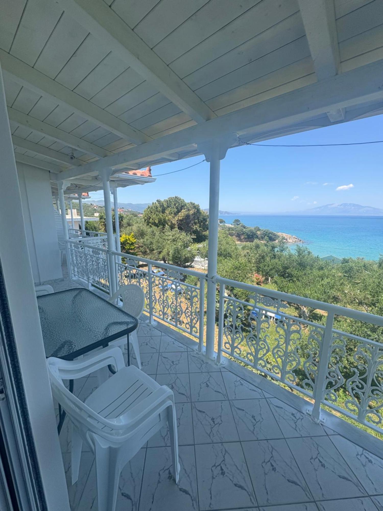 Villa Agia Aikaterini Amoudi Buitenkant foto